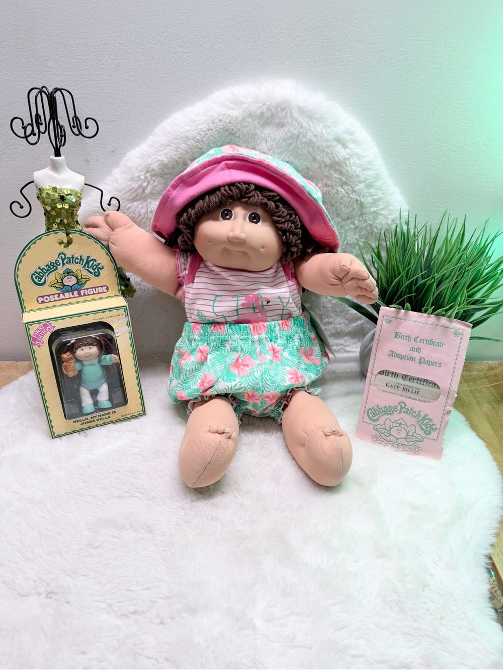 Cabbage Patch Kids Doll w/ Matching Hat, Posable Figurine & Birth Certificate 💝
